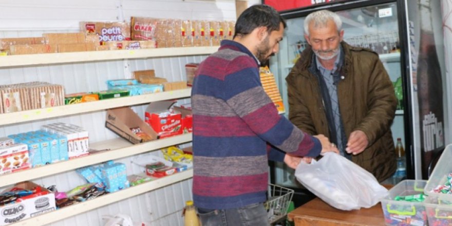 Mahalle Muhtarı 13 yıldır seçmenin gönlünü böyle kazanıyor