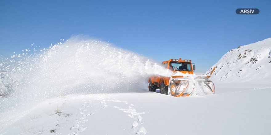 Sivas'ta 63 köy yolu ulaşıma kapandı