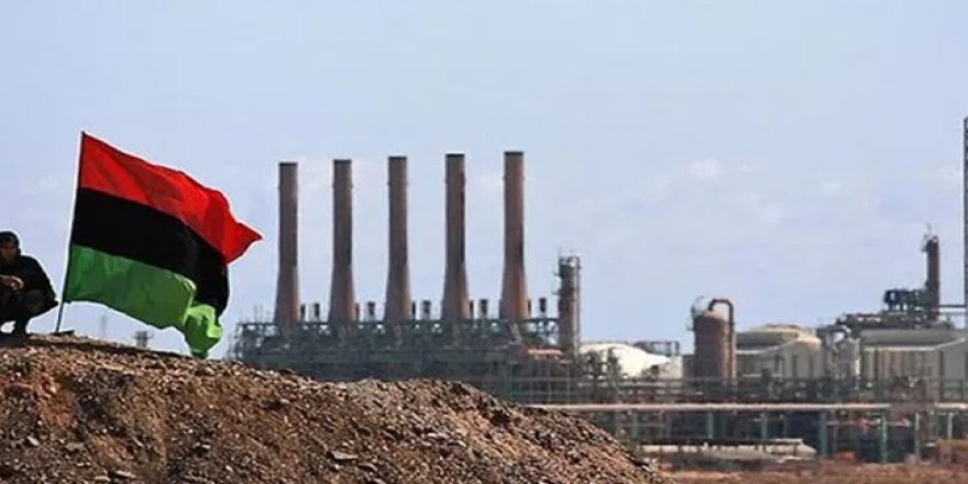 Libya'da göstericiler Şerare petrol sahasını kapattı