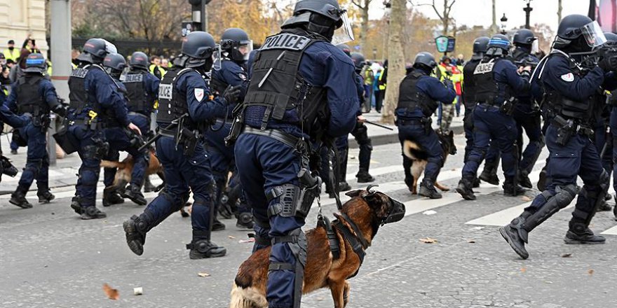 Fransa'da protestolar eğitimi aksattı