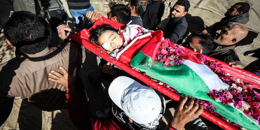 4 yaşındaki Filistinli şehit son yolculuğa uğurlandı