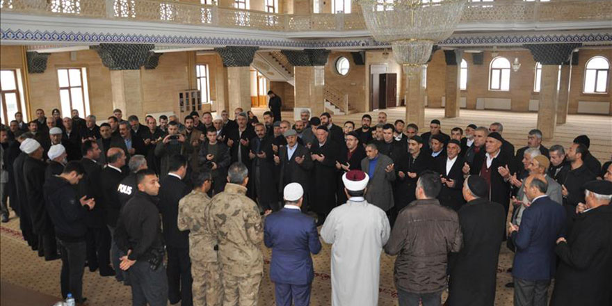 Husumetli aileler cami ve Kur'an ile barıştırıldı