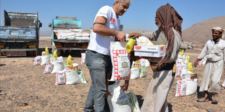 Yemen'e "Sadakataşı Derneği" yardım etti