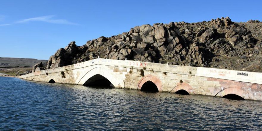 Selçuklu yadigarı Çeşnigir Köprüsü turizme kazandırılıyor