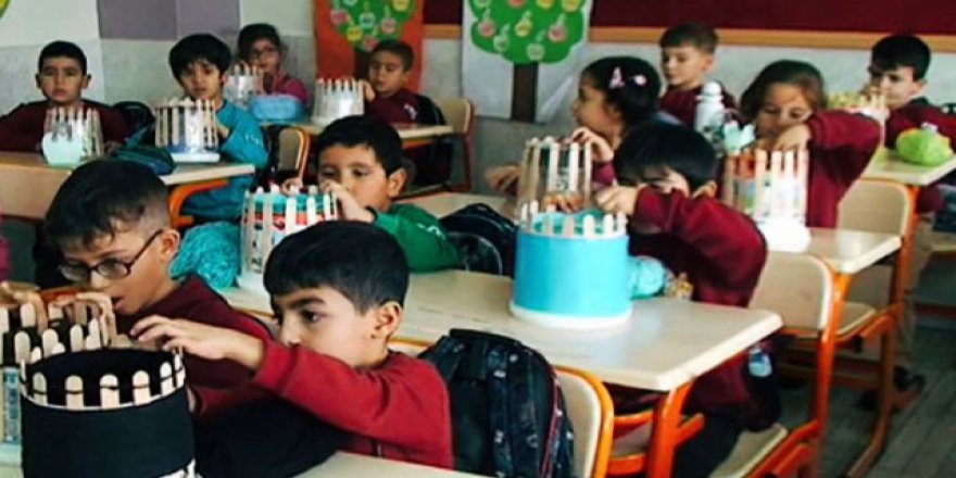 Adanalı öğrencilerden Kars'taki miniklere hediye