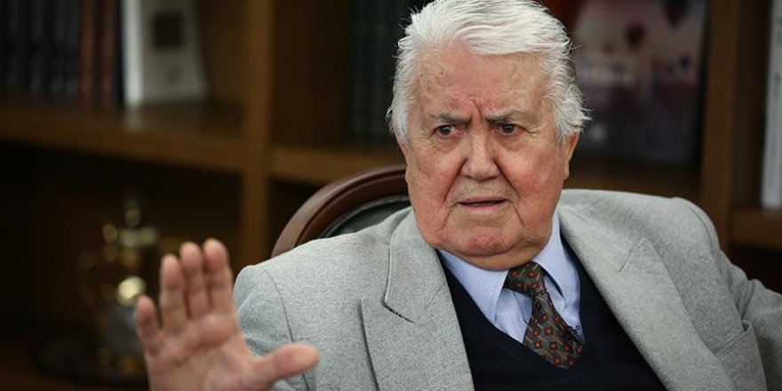 Adını bile bilmediğimiz dillerin çevirmenliğini yapıyor