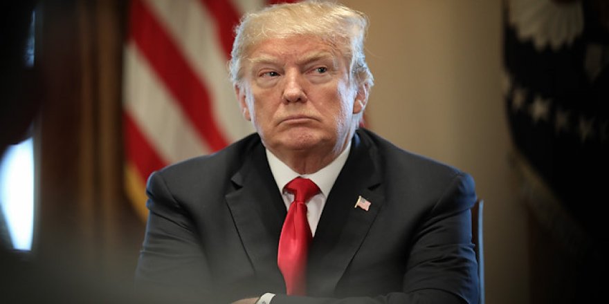 Yahudi gençlerden Trump'a protesto: Sen Firavunsun