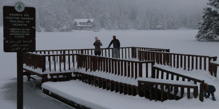 Gölcük buz tuttu