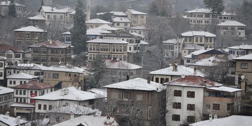 'Beyaz Rahmet' Safranbolu'da tefekkürlük görüntülere neden oldu