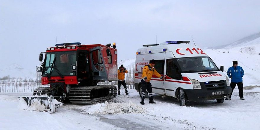 Sivas'ta paletli ambulanslar hayat kurtarılmasına vesile oldu