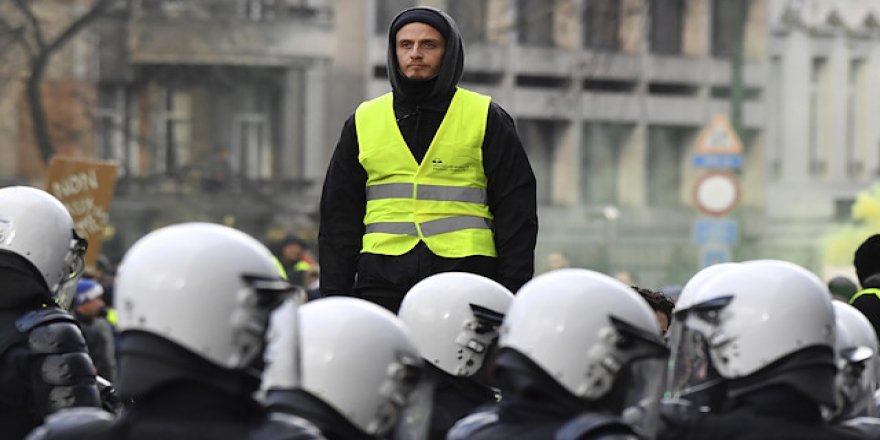 Sarı Yelekliler Hollanda'da gözaltında