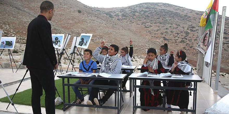 Filistin'de okuma yazma bilmeyen oranı azaldı