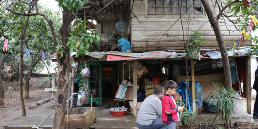 Valilikten evsiz kalacak aileye yardım eli