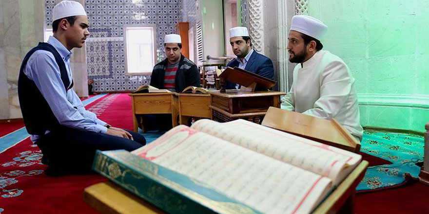 'Bülbül sesi' ile Kur'an bülbüllerine rehber oluyor