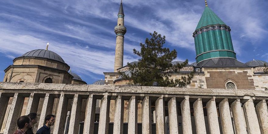 Mevlana Müzesi'ne turist aktı