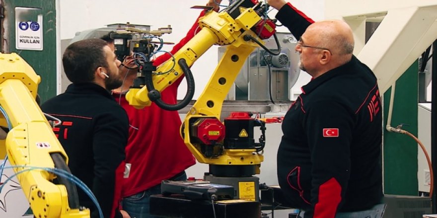 "Robotik aile"nin akıllı robotlarına ilgi büyük