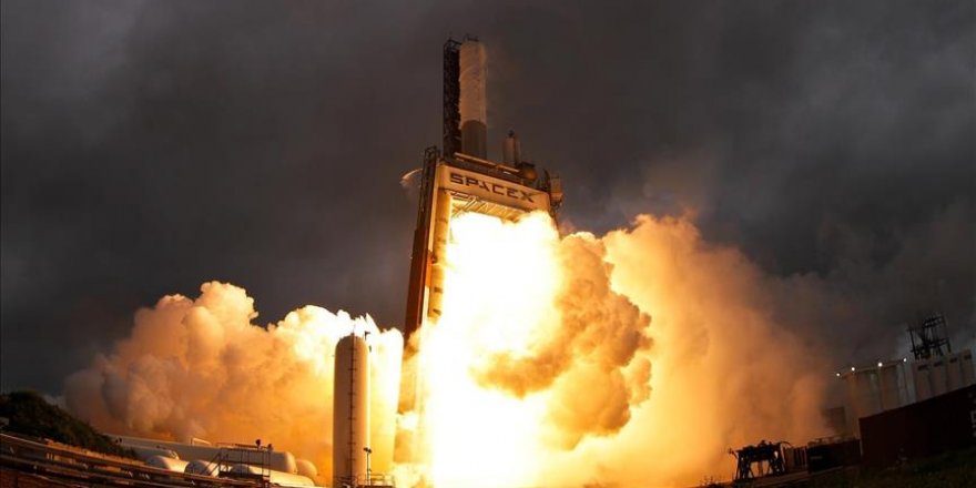 SpaceX 10 uydu birden fırlattı