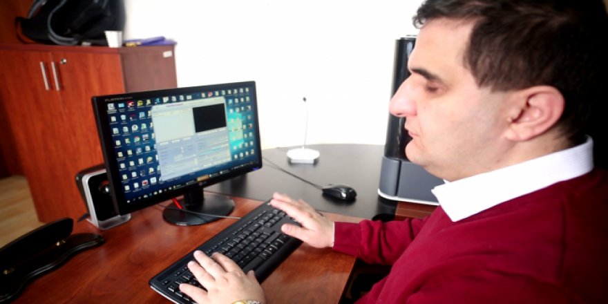 Görme engelliler için 36 bin kitap seslendirdiler