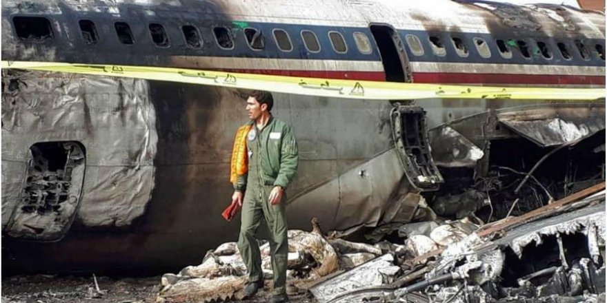 İran'da yolcu uçakları 'dökülüyor'