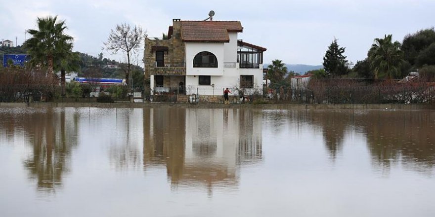 Muğla'nın Milas ilçesi sular altında