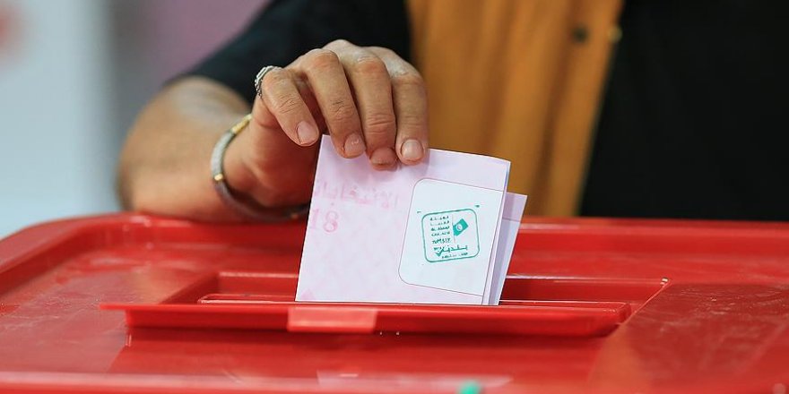 Tunus seçim dönemine yeni parlamento aritmetiğiyle giriyor