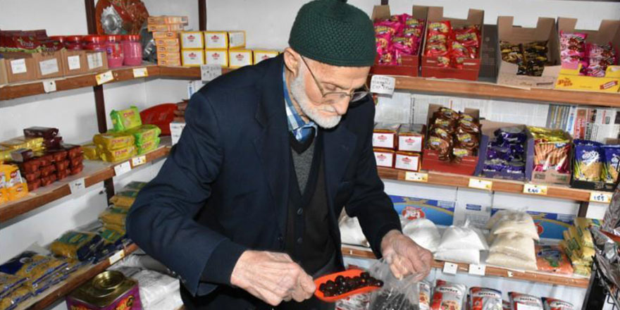 Pandemi döneminde bakkallar yeniden yıldız oldu