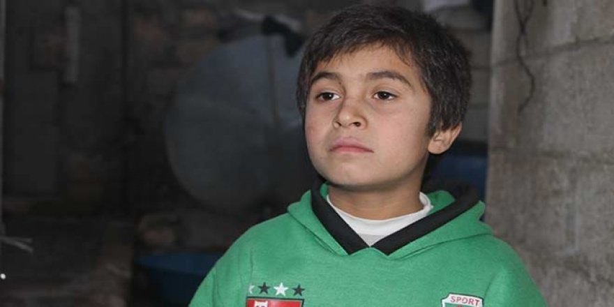 DEAŞ'ın kimsesiz bıraktığı küçük Hoker'e Suriyeli aile sahip çıktı