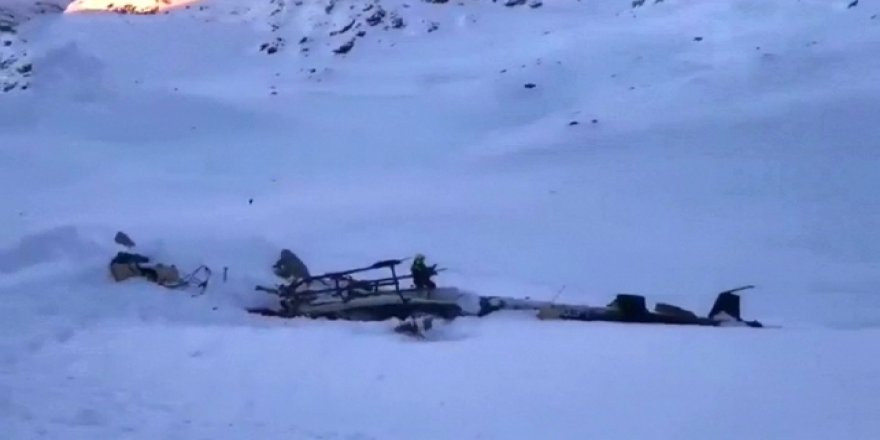 İtalyan Alpleri'ndeki uçak ve helikopter kazasında ölü sayısı arttı