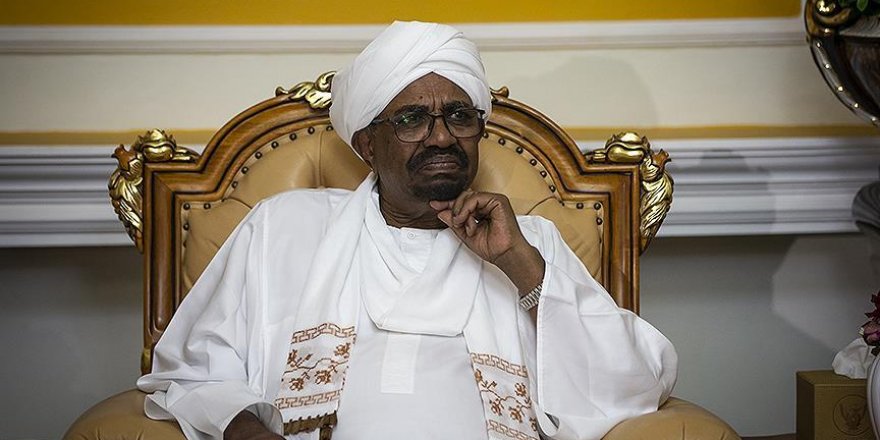 Sudan'da isyanların hedefindeki Beşir Mısır'da