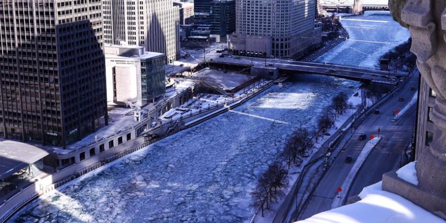 Amerika donuyor, her taraf buz