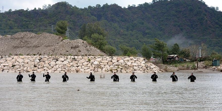 Hortumda kaybolan öğrenciyi aramaktan vazgeçildi