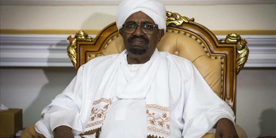 Sudan Devlet Başkanı Ömer el-Beşir: Yönetim sosyal medyayla değil seçimle değişir