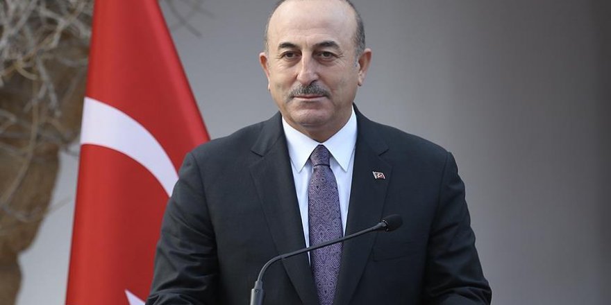 Çavuşoğlu: Venezuela'ya dışarıdan müdahale çözüm getirmez