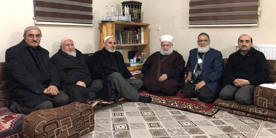 Nur Cemaati’nden Mustafa Kılıç Hoca Şeyh İzzeddin Aksan’ı ziyaret etti