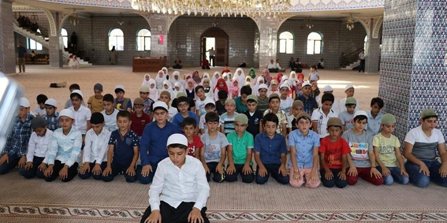 'Çocuk Cemaate Çocuk İmam' projesi takdir topluyor