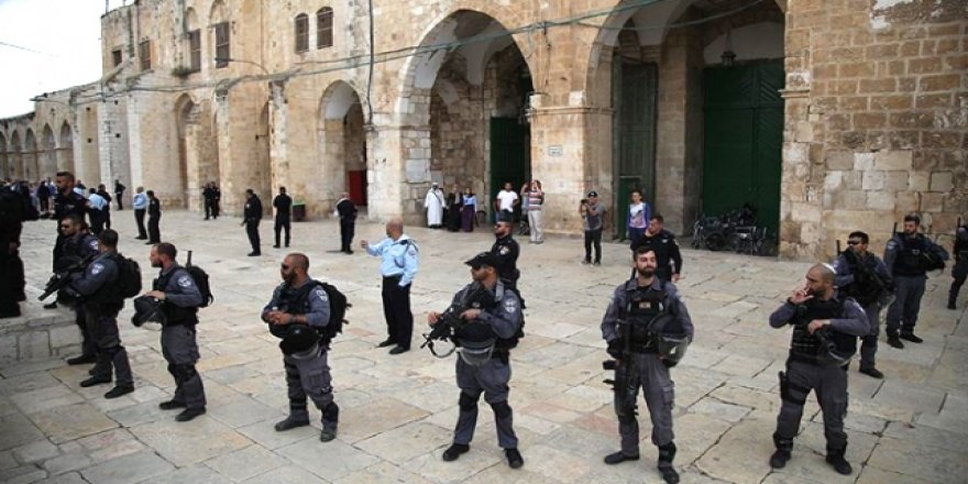 İşgalci İsrail'in Mescid-i Aksa baskınları sürüyor