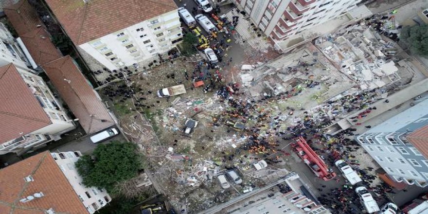 İki Bakan çöken bina alanına gidiyor