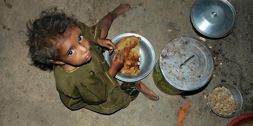 Dünyada her 5 çocuktan 1'i aşırı yoksul