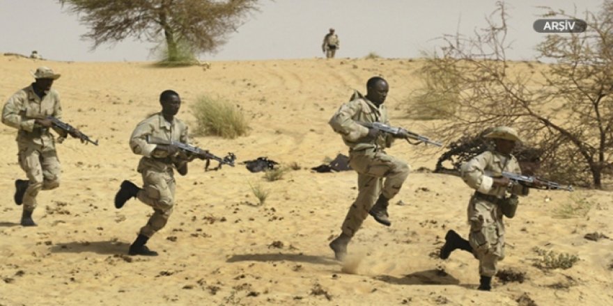 Mali'de 3 ayda 5 bin isyancı silah bıraktı