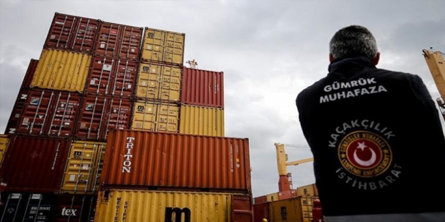 İzmir'de 500 bin paket kaçak sigara ele geçirildi