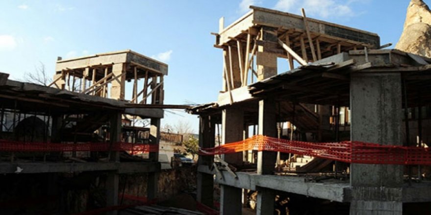 Tepki çeken otel inşaatı durdu