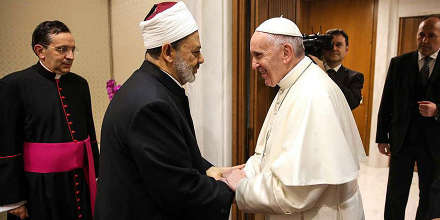 Papa ve Ezher Şeyhi'nin dinlerarası diyaloğuna dikkat!
