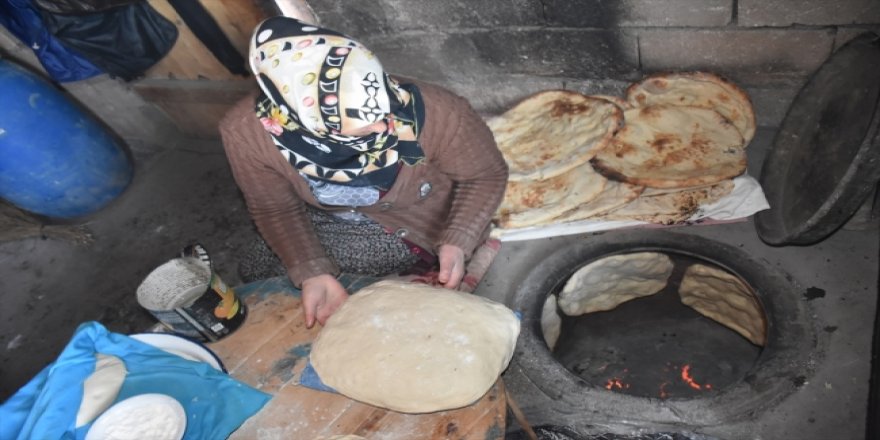 Kars'tan Anadolu'ya gelen lezzet: Tandır ekmeği
