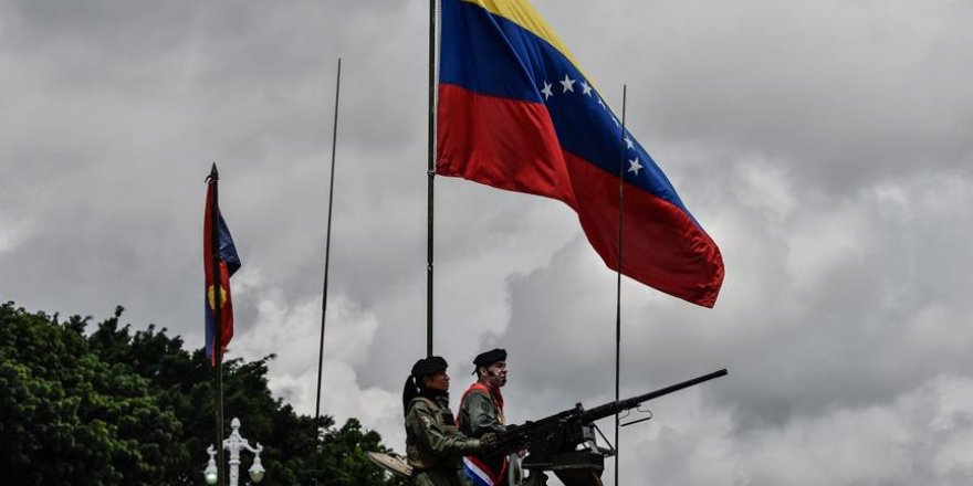 Venezuela askerleri sınırda konuşlandırılıyor