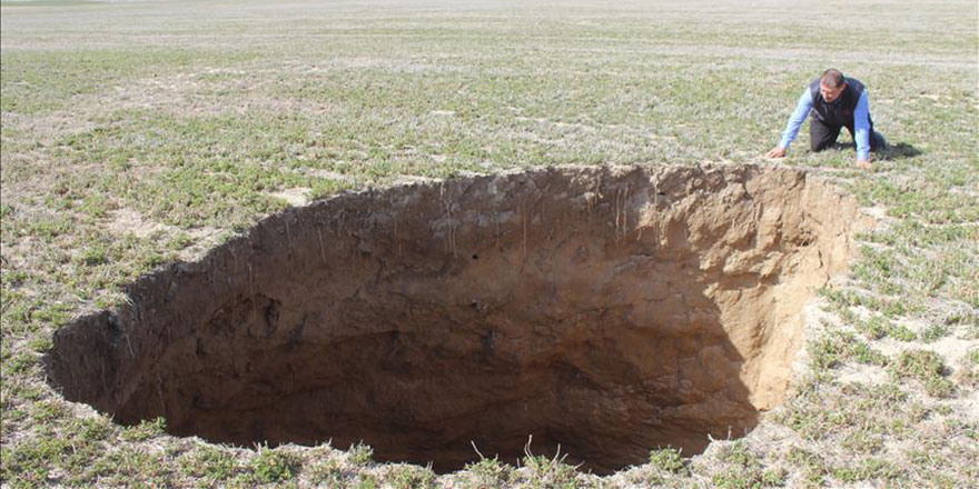 Konya'da yeni obruk oluştu