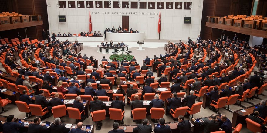 Ekonomide düzenlemeler içeren teklif yasalaştı