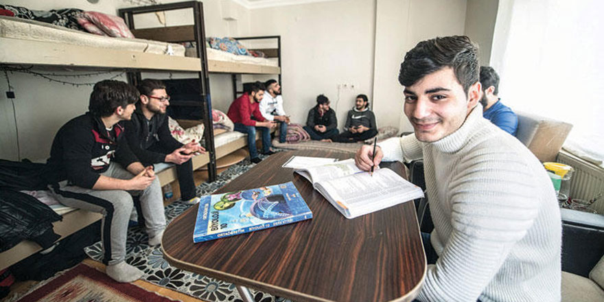 Suriyeli Muhammed Türkiye'de okul birincisi oldu