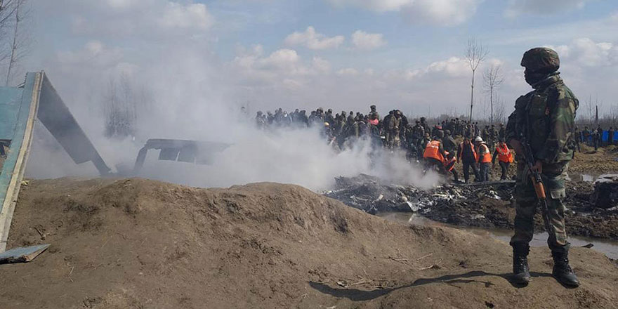 Cummu Keşmir'de tansiyon düşmedi