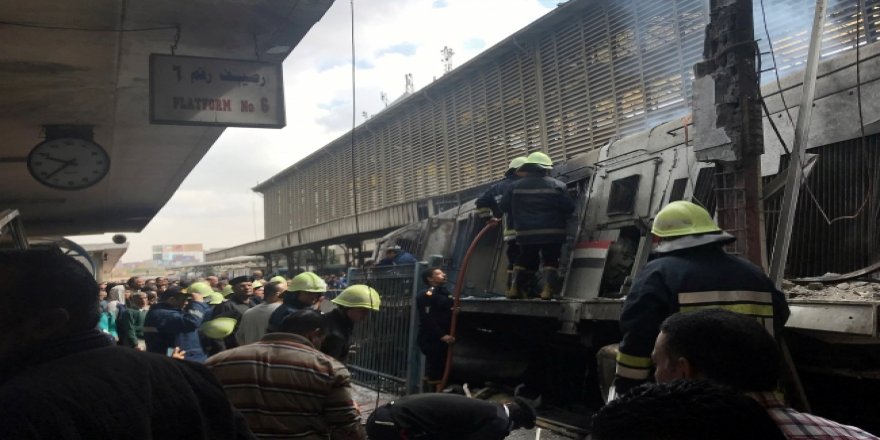 Mısır'da tren istasyonunda yangın: 28 ölü, 50 yaralı