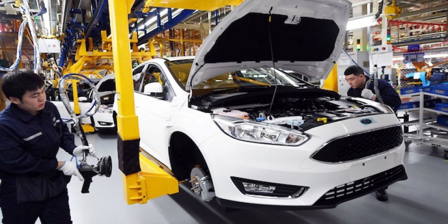 Binlerce kişiyi sessizce işten çıkarıyor